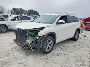 Toyota Highlander 3.5L 6 2015