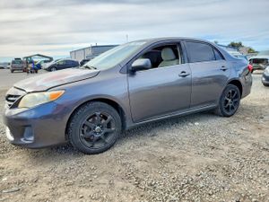 Toyota Corolla 1.8L 4 2013