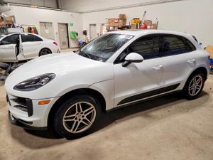 Porsche Macan 2.0L 4 2020