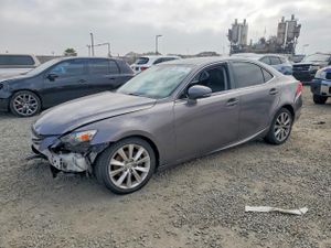 Lexus IS 2.5L 6 2015