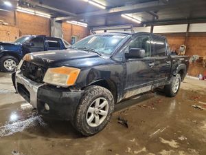 Nissan Titan 5.6L 8 2010
