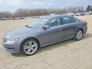 Volkswagen Passat 1.8L 4 2014