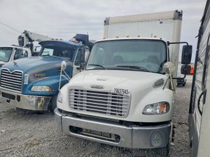 Freightliner Business Class M2 6.7L 6 2012
