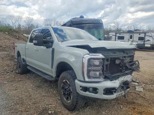 Ford F-250 7.3L 8 2025