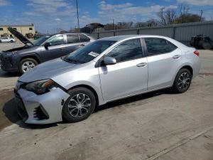Toyota Corolla 1.8L 4 2015