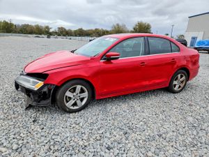 Volkswagen Jetta 2.0L 4 2012