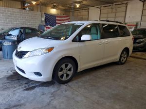 Toyota Sienna 3.5L 6 2011