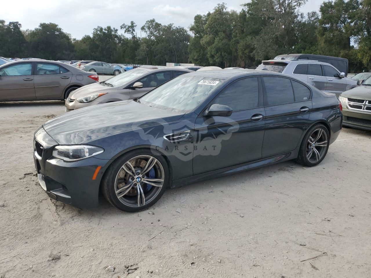 BMW M5 4.4L  8 2016