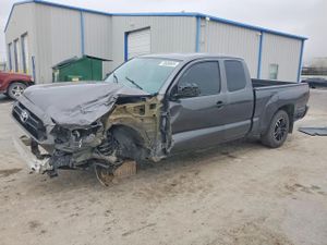 Toyota Tacoma 2.7L 4 2015