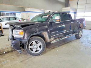 GMC Sierra 6.6L 8 2015