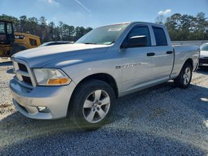 Dodge RAM 5.7L 8 2012
