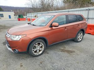 Mitsubishi Outlander 2.4L 4 2015