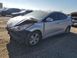 Hyundai Elantra GLS 1.8L 4 2013