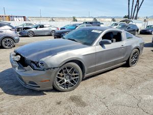 Ford Mustang 3.7L 6 2014