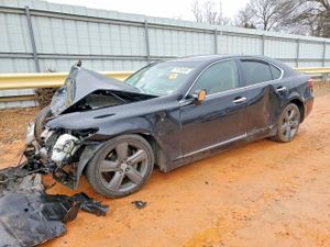 Lexus LS 4.6L 8 2011