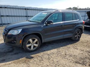 Volkswagen Tiguan 2.0L 4 2010