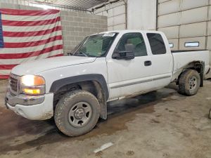 GMC Sierra 4.8L 8 2004