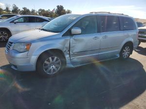 Chrysler Town & Country 3.8L 6 2009