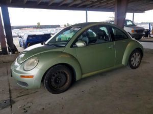 Volkswagen Beetle 2.5L 5 2010