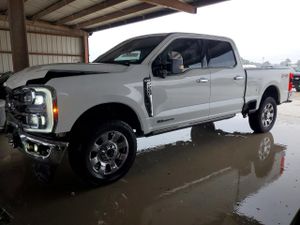 Ford F-250 6.7L 8 2024