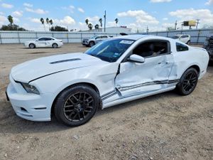 Ford Mustang 3.7L 6 2014