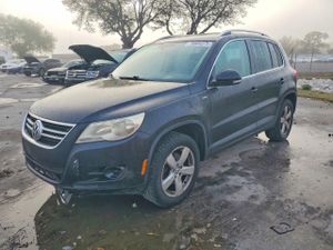Volkswagen Tiguan 2.0L 4 2010