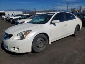 Nissan Altima 2.5L 4 2010