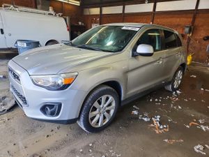 Mitsubishi Outlander 2.0L 4 2015