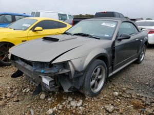 Ford Mustang GT 4.6L 8 2002