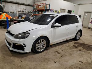 Volkswagen Golf 2.0L 4 2011