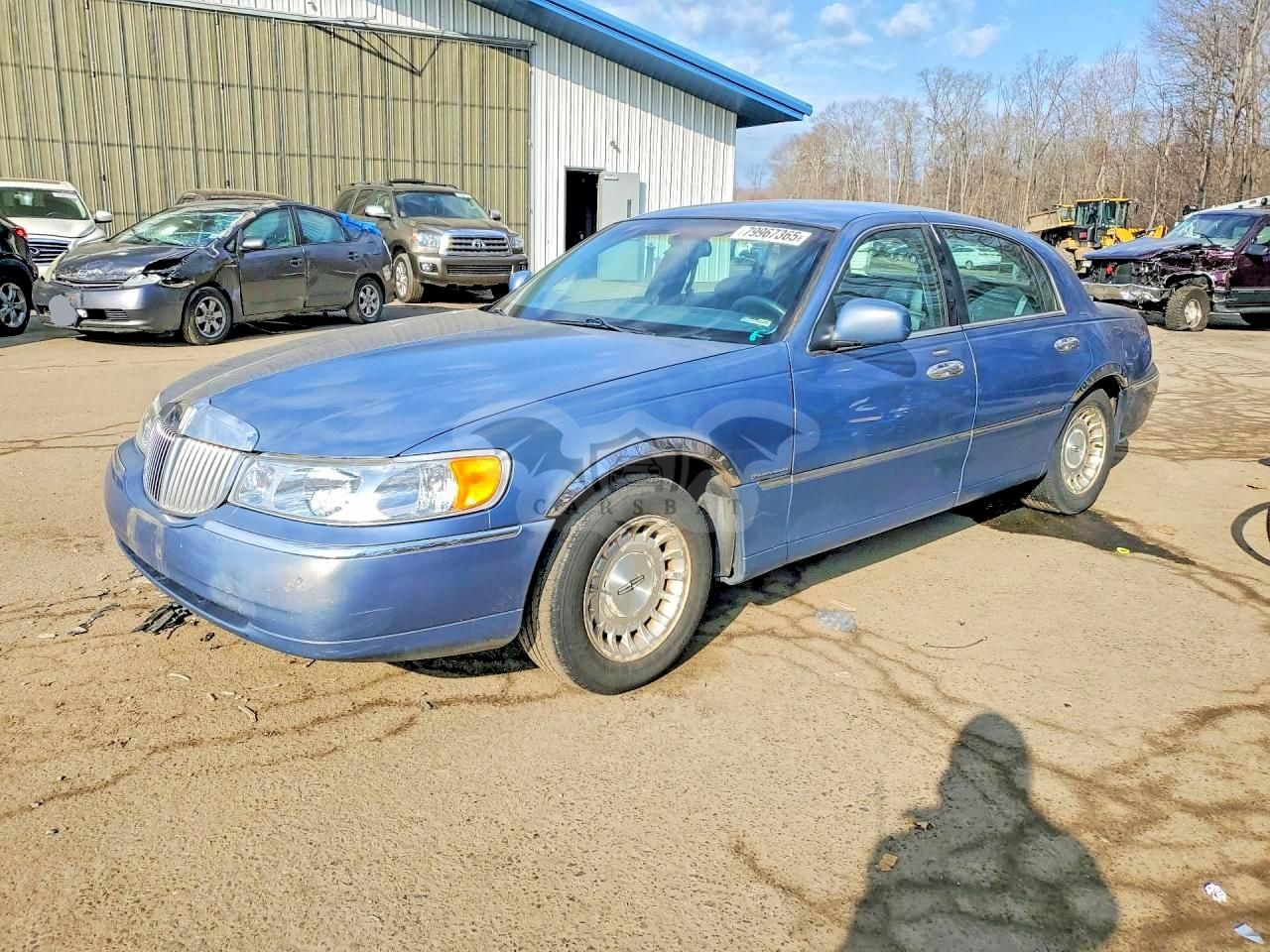 Lincoln Town Car 4.6L 8 1999