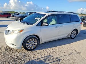 Toyota Sienna 3.5L 6 2014