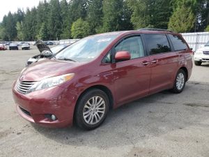 Toyota Sienna XLE 3.5L 6 2014