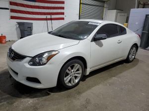 Nissan Altima S 2.5L 4 2010
