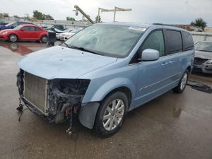 Chrysler Town & Country TOURING 3.6L 6 2013