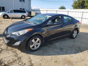 Hyundai Elantra GLS 1.8L 4 2013