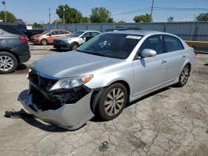 Toyota Avalon BASE 3.5L 6 2012
