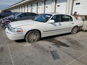 Lincoln Town Car ULTIMATE 4.6L 8 2004