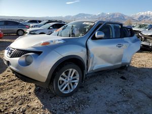 Nissan Juke S 1.6L 4 2013