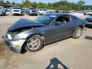 Ford Mustang 3.7L 6 2014