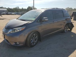 Toyota Sienna XLE 3.5L 6 2015