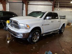 Dodge RAM LARAMIE 5.7L 8 2012