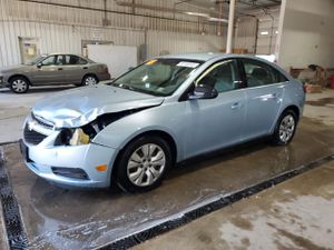 Chevrolet Cruze LS 1.8L 4 2012
