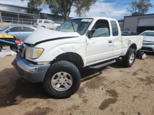 Toyota Tacoma XTRACAB PRERUNNER 3.4L 6 1999