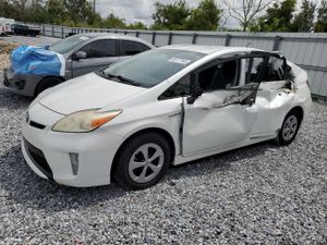 Toyota Prius 1.8L 4 2013