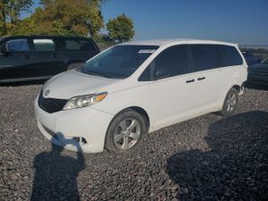 Toyota Sienna 3.5L 6 2013