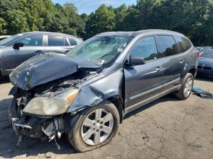 Chevrolet Traverse LS 3.6L 6 2010