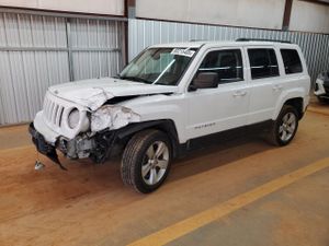 Jeep Patriot LATITUDE 2.4L 4 2014