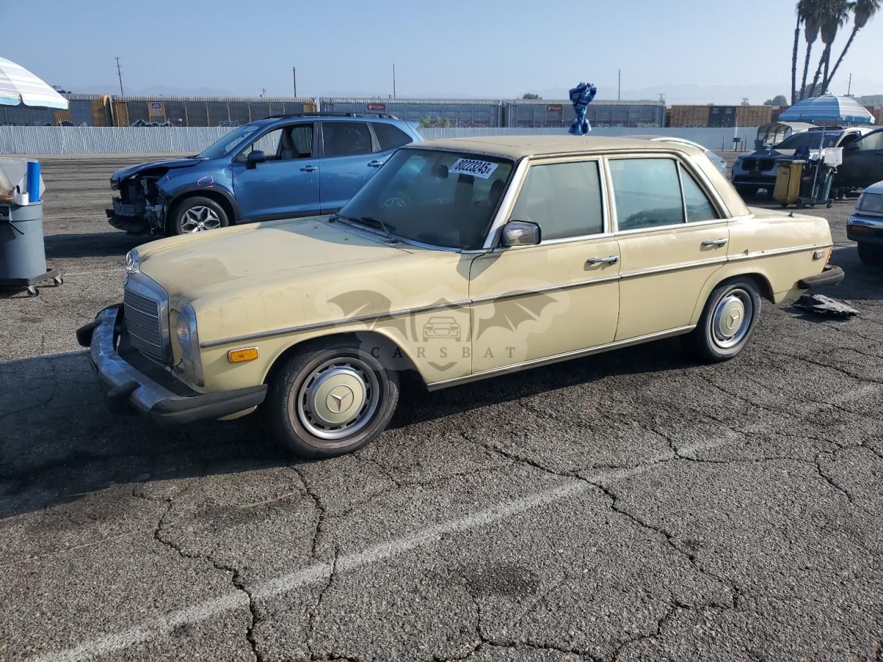 Mercedes-Benz 300 1975