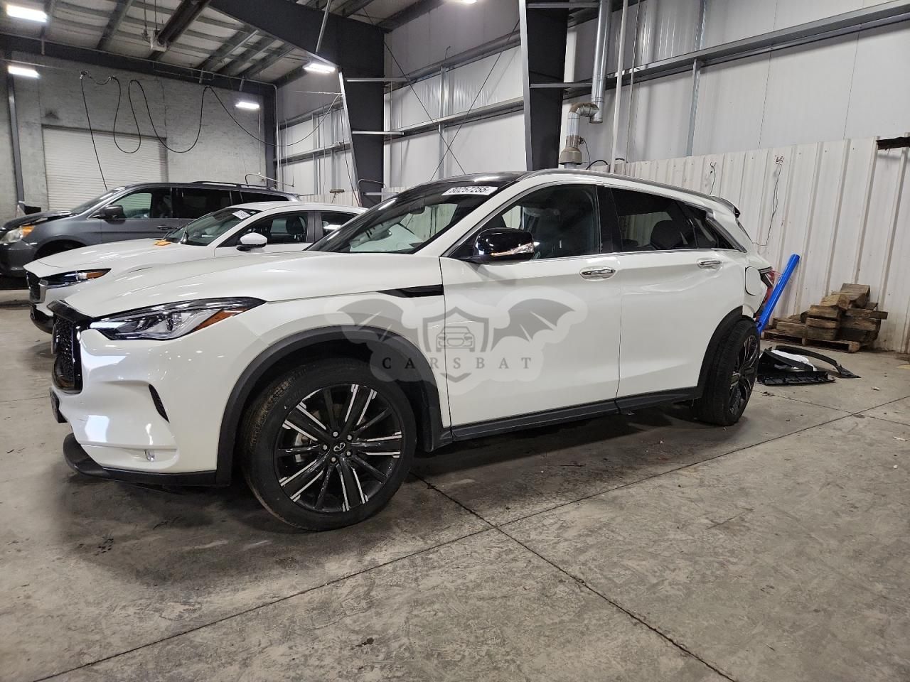 Infiniti QX50 LUXE 2.0L 4 2022